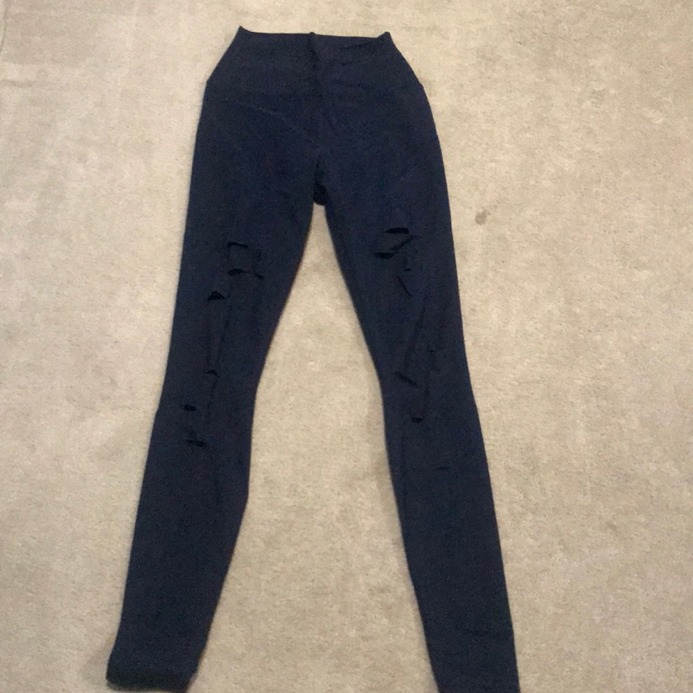 Alo high waisted ripped warrior leggings